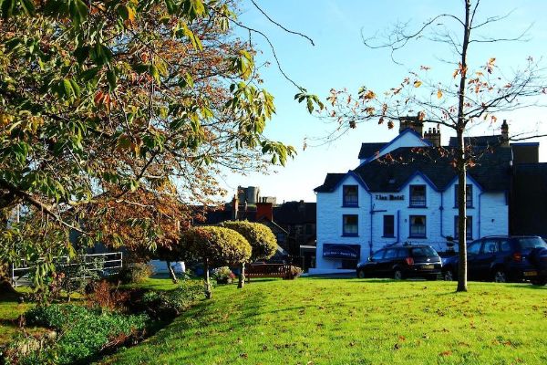 The Lion Hotel (Pays de Galles)